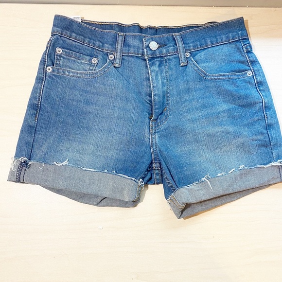 Levis Cutoff Denim Shorts - Picture 4 of 9